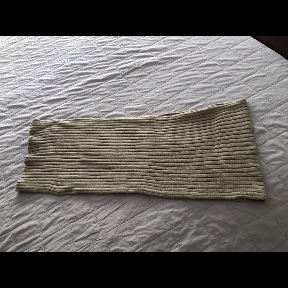 İnfinity Scarf - Picture 2 of 3